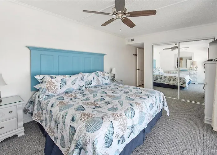Holiday home Ocean Front 3 Bedroom In Sea Terrace With Outdoor Pool! *