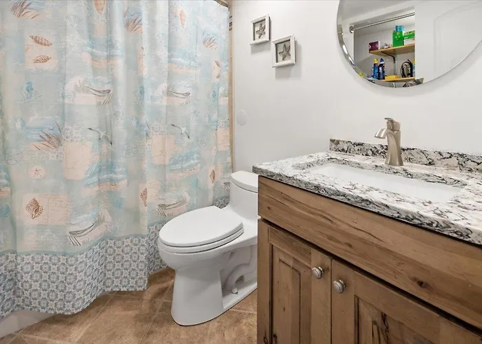 Ocean Front 3 Bedroom In Sea Terrace With Outdoor Pool! Holiday home Ocean City