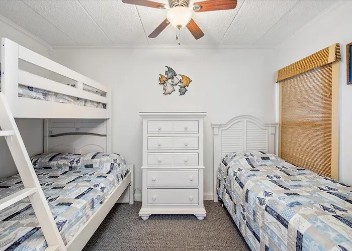 Ocean Front 3 Bedroom In Sea Terrace With Outdoor Pool! *