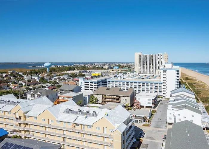 Ocean Front 3 Bedroom In Sea Terrace With Outdoor Pool! Holiday home Ocean City
