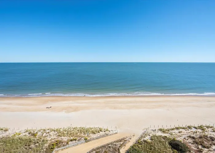 Ocean Front 3 Bedroom In Sea Terrace With Outdoor Pool! * Ocean City